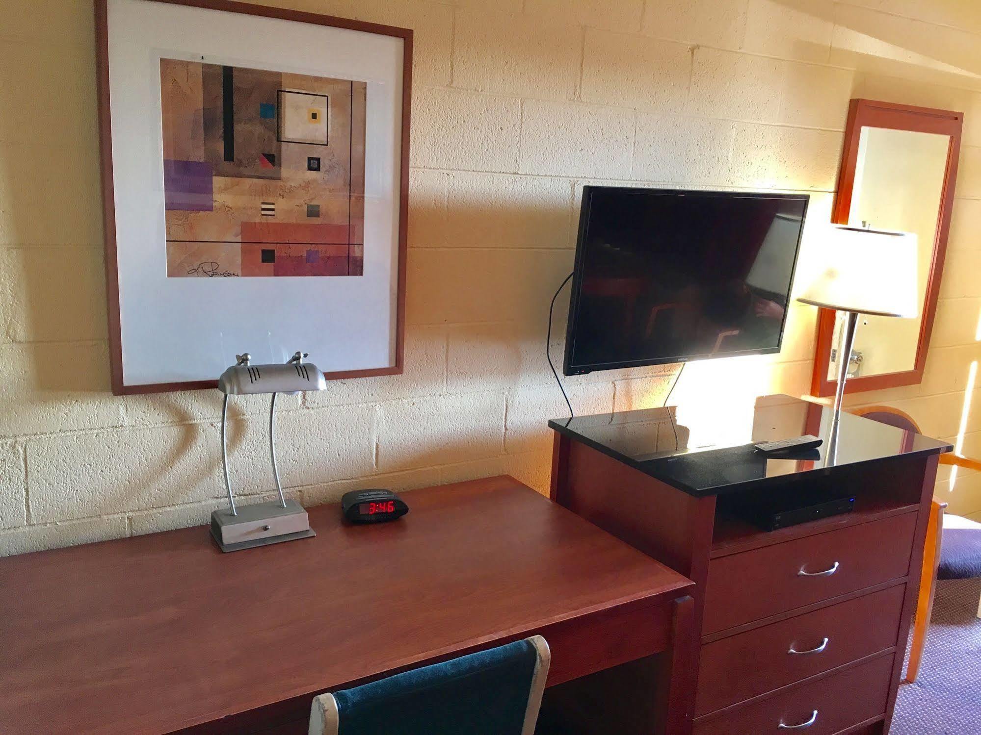 Town & Country Motel Livingston Exteriér fotografie